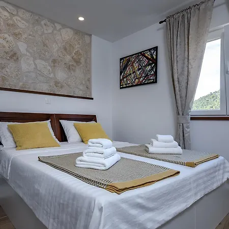 King's Landing - Hvar