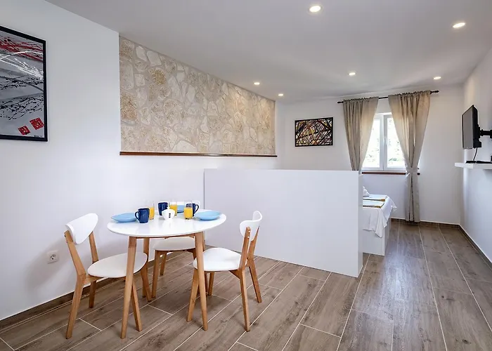 King's Landing - Hvar Hvar Town