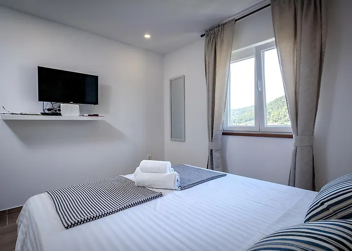 Apartment King's Landing - Hvar