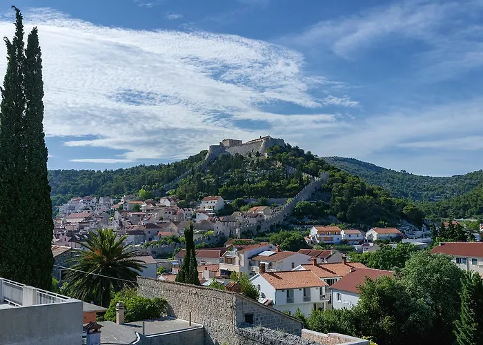 Apartment King's Landing - Hvar